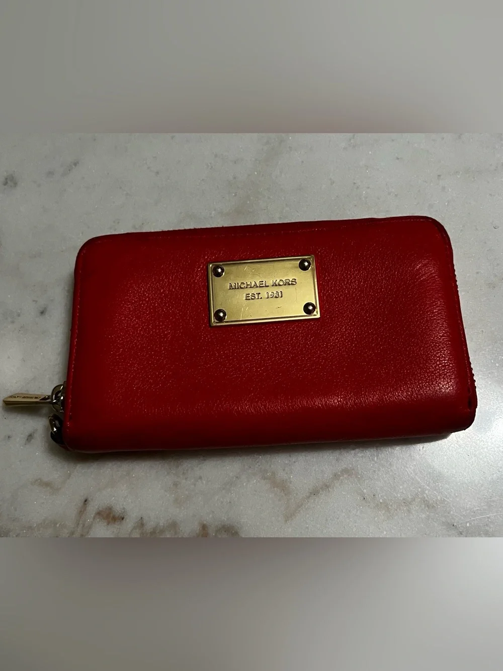 Michael Kors red Pebbled Leather Zip Around Wallet Gold Plate SEE PICS-